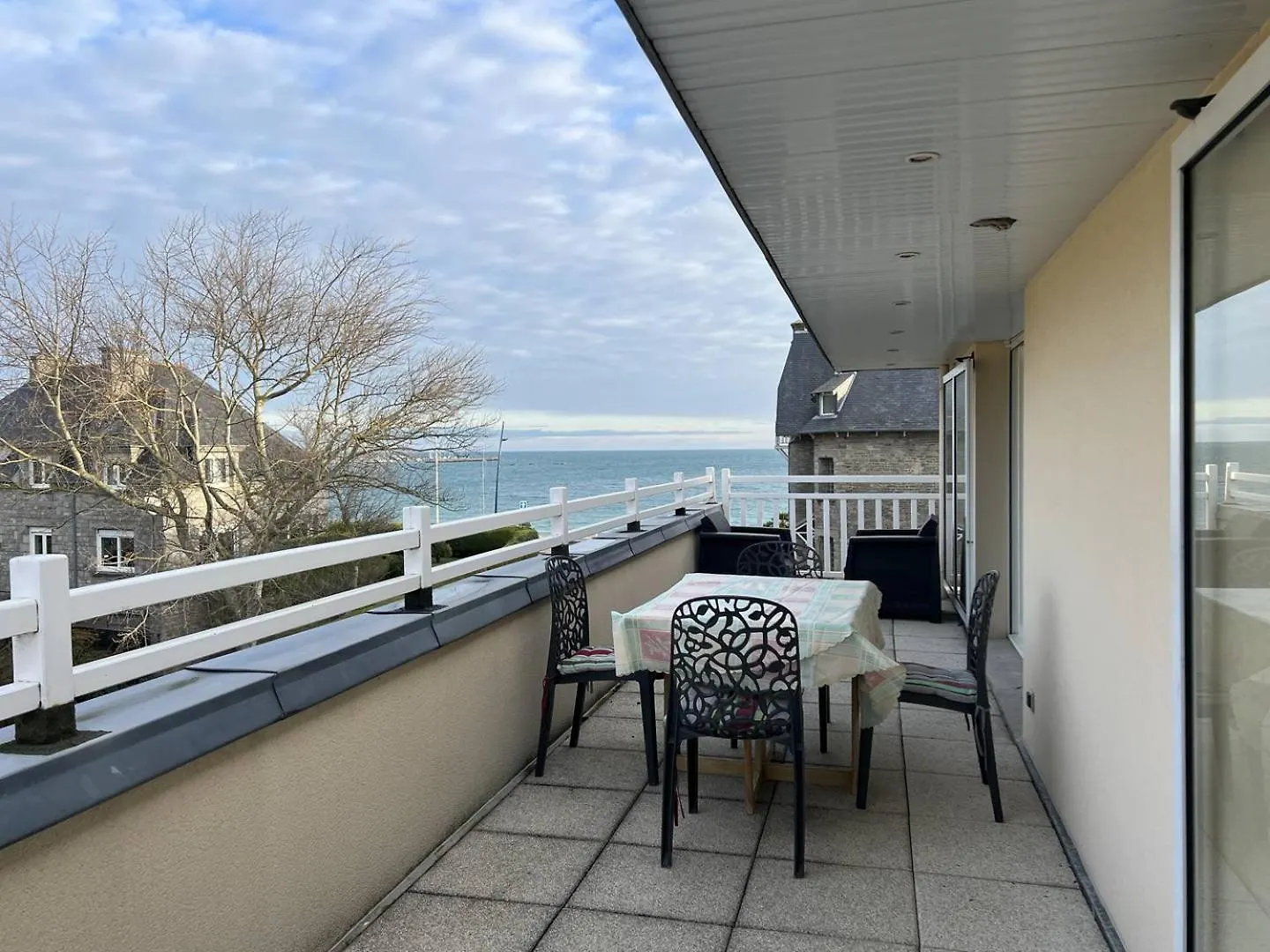Apartment 390 Appartement 3 Chambres Avec Vue Sur La Grande Plage De Saint-Cast La Garde